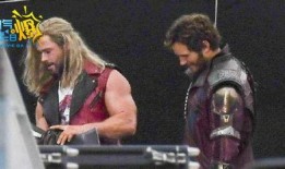 雷神电影爆料大全最新版,爱与雷霆电影爆料大全：漫威宇宙新篇章，神界大战一触即发！